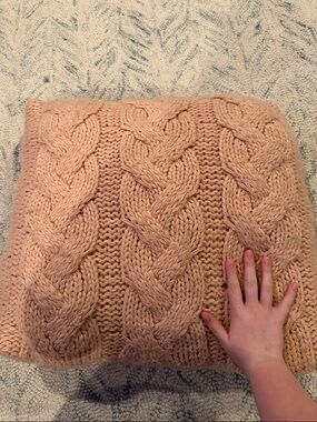 Chunky Cable Knit Throw Pillow - Blush Pink